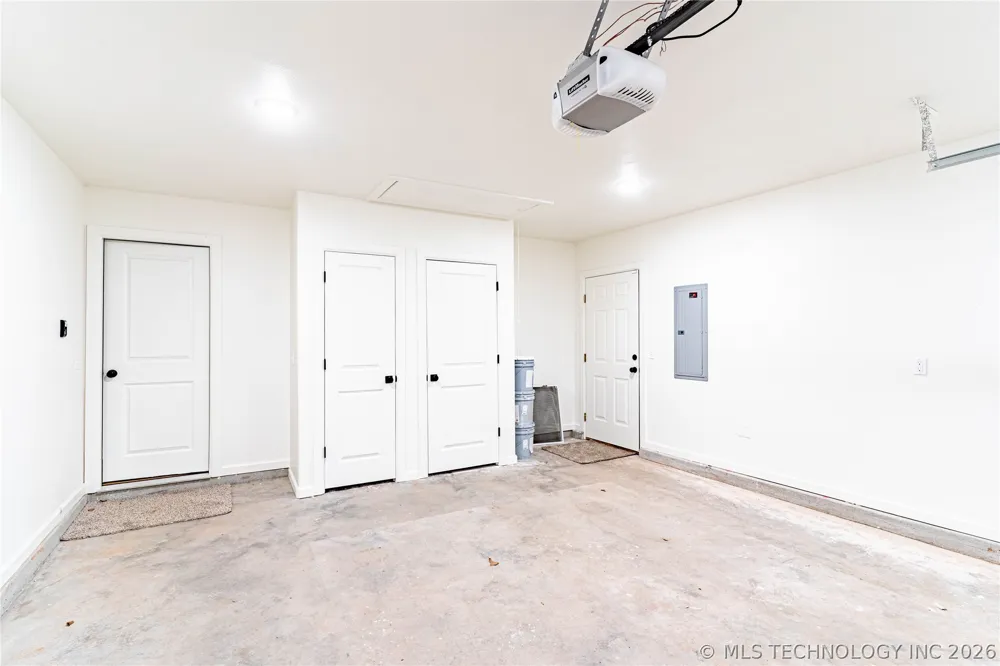 1602 S Hickory Street Bristow, OK 74010