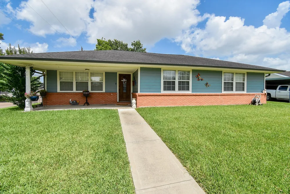 1801 Buchanan Street Pasadena, TX 77502