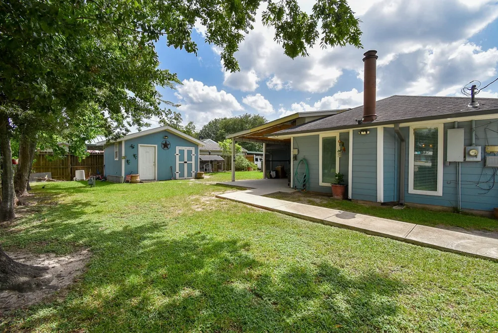 1801 Buchanan Street Pasadena, TX 77502