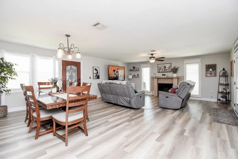 1801 Buchanan Street Pasadena, TX 77502