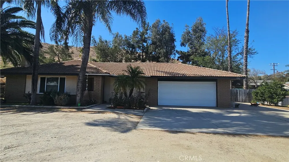3703 Conning Jurupa Valley, CA 92509