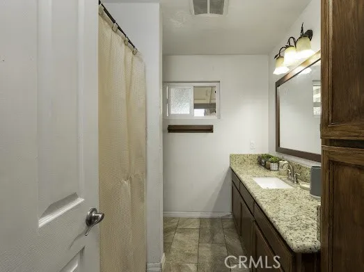 3703 Conning Jurupa Valley, CA 92509