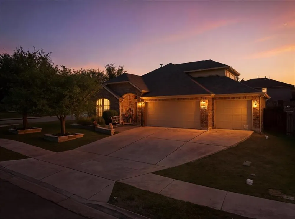 349 Razzmatazz Trail Buda, TX 78610