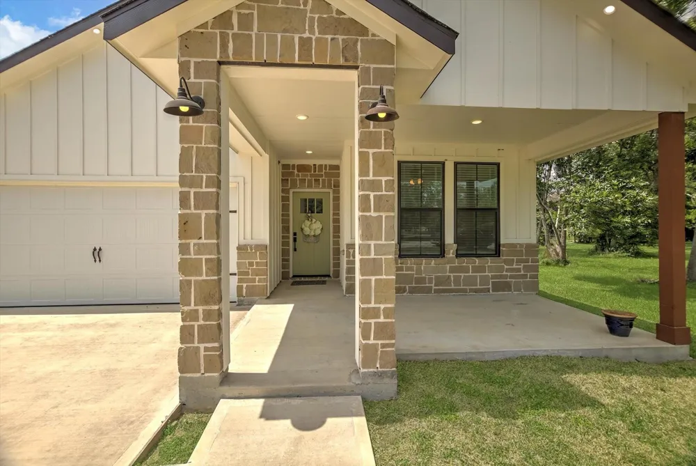 502 S Carroll Street La Porte, TX 77571