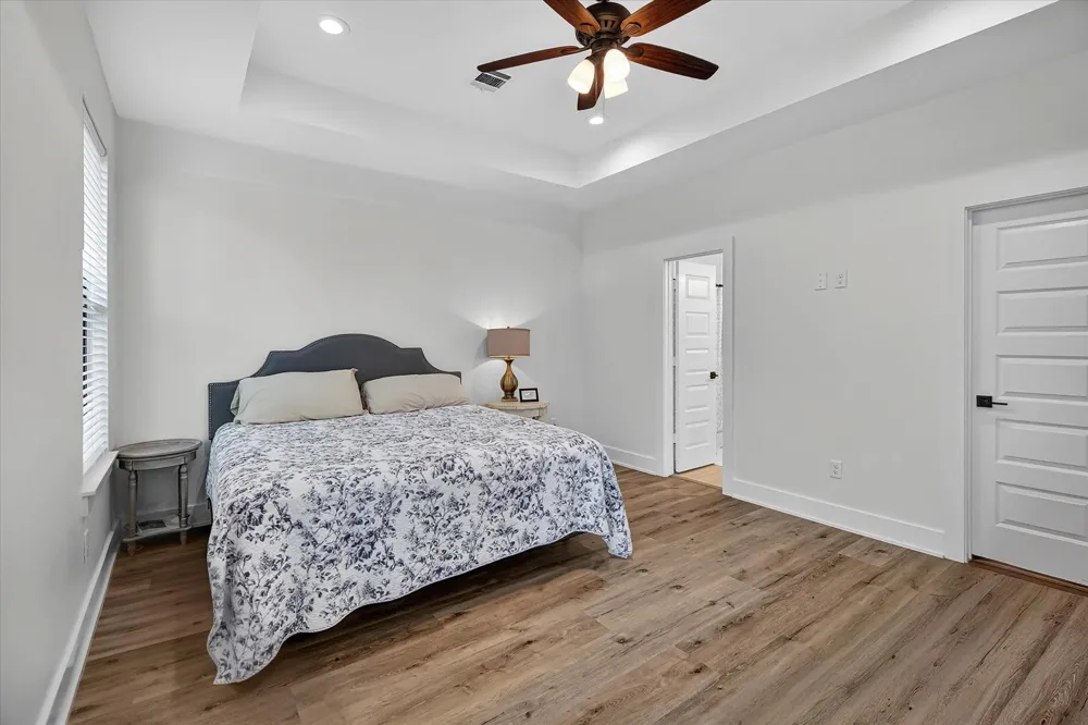 502 S Carroll Street La Porte, TX 77571