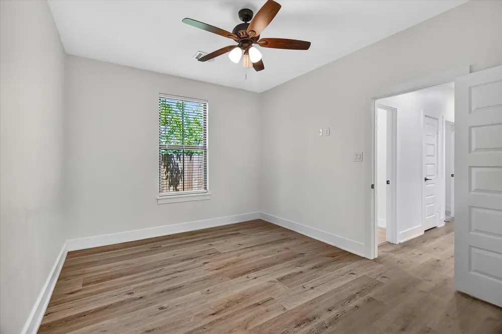 502 S Carroll Street La Porte, TX 77571