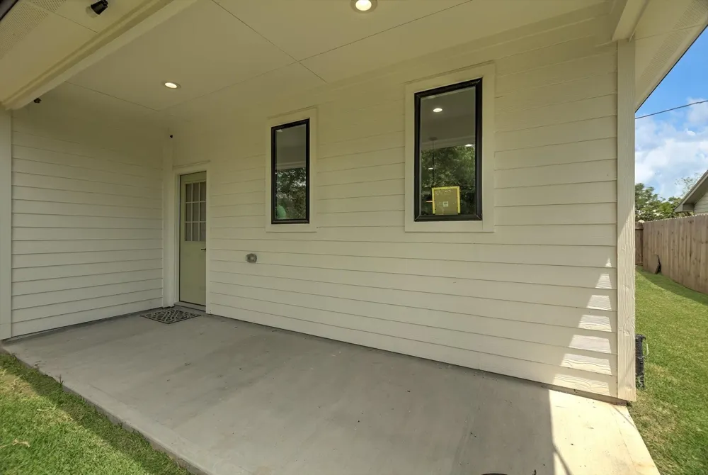 502 S Carroll Street La Porte, TX 77571