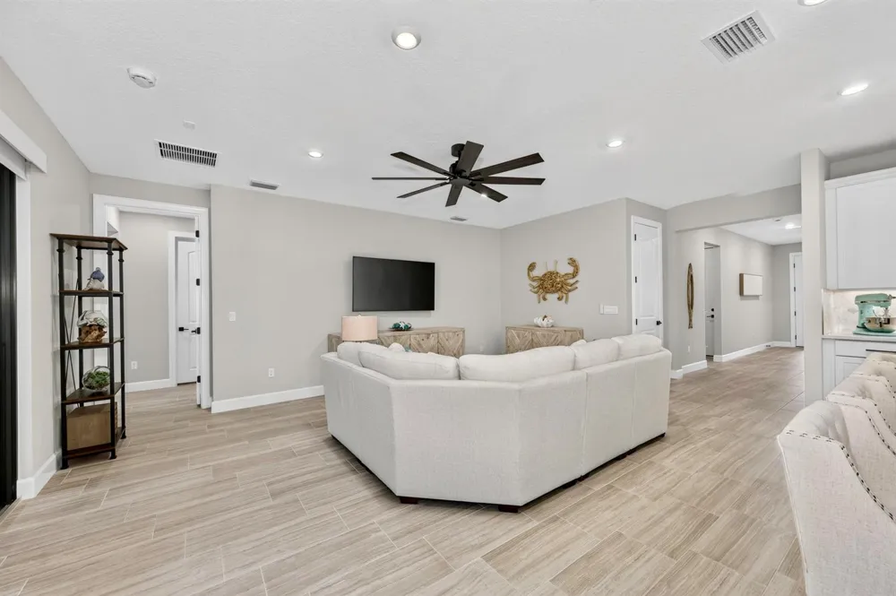 3862 White Alder Way Vero Beach, FL 32967