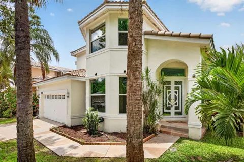 7087 NW 78th Place