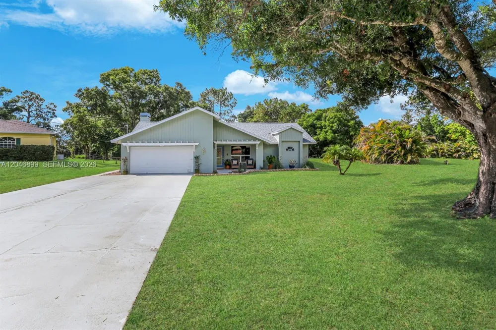 17845 Chesterfield Road North Fort Myers, FL 33917