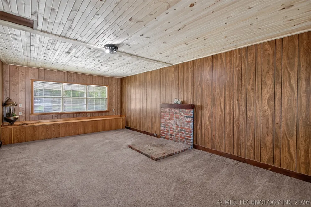 202 Talihina Street Salina, OK 74365