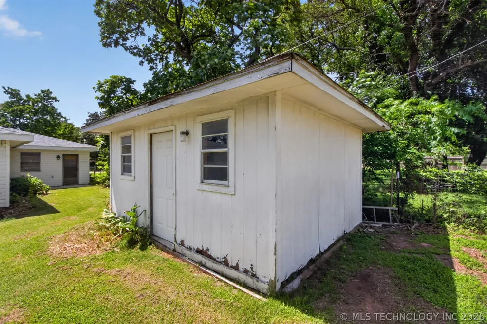 202 Talihina Street Salina, OK 74365