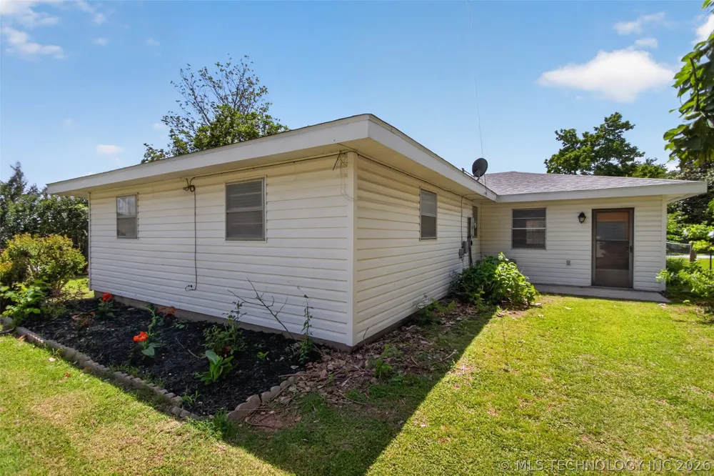 202 Talihina Street Salina, OK 74365
