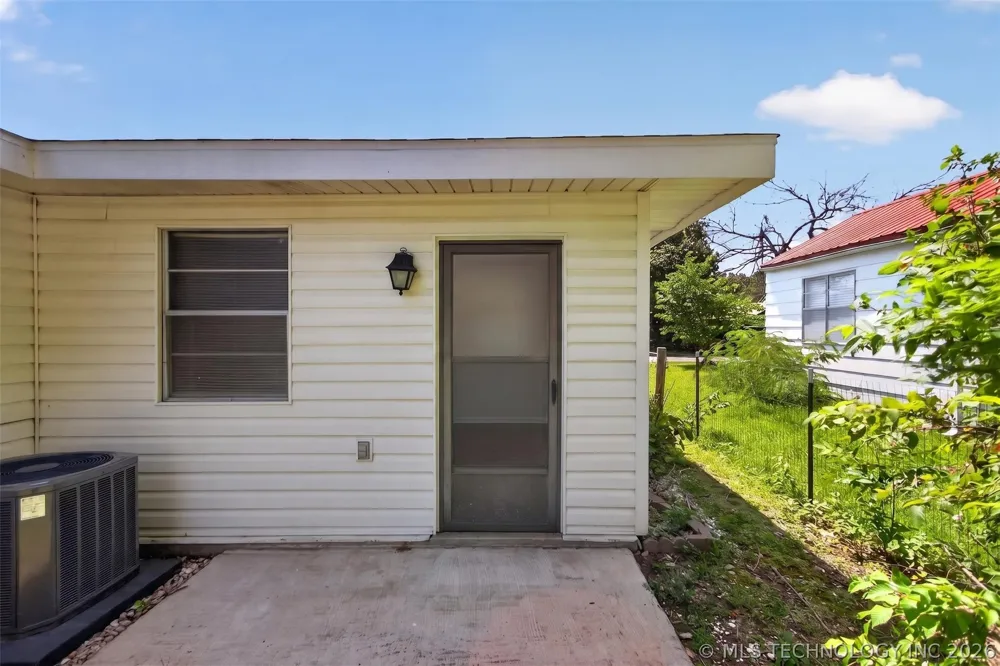 202 Talihina Street Salina, OK 74365