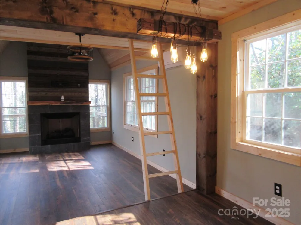 30 Rainbow Lake Circle Black Mountain, NC 28711