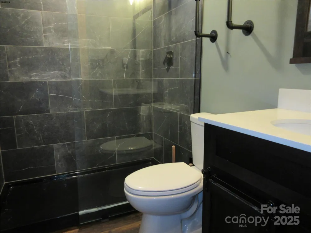 30 Rainbow Lake Circle Black Mountain, NC 28711