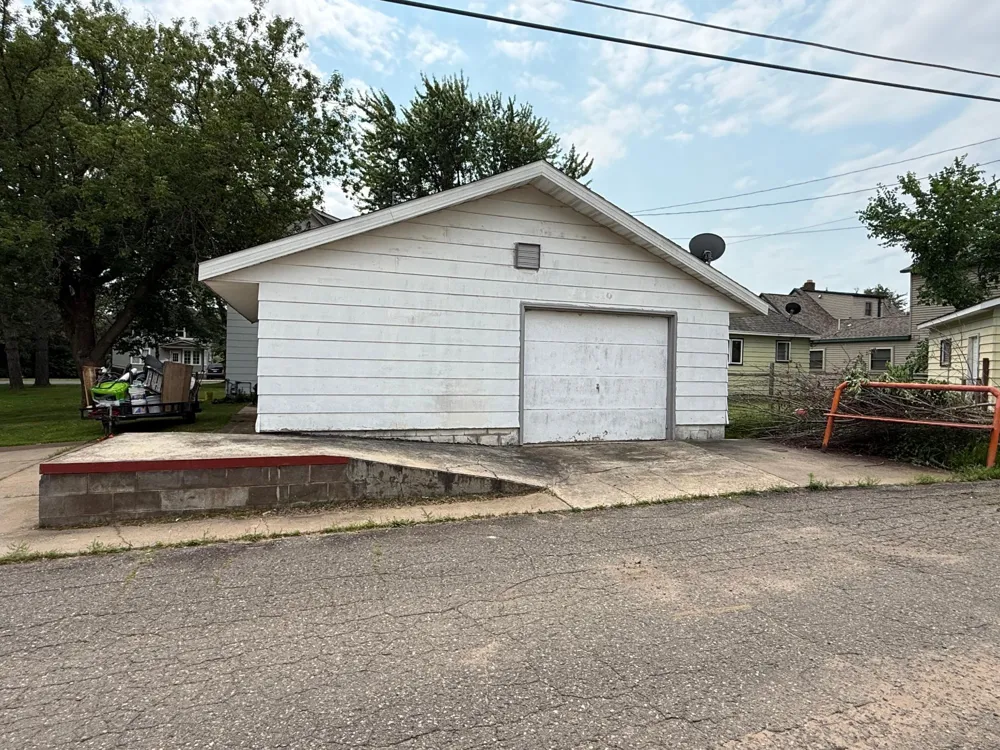 410 W 2nd Avenue Keewatin, MN 55753
