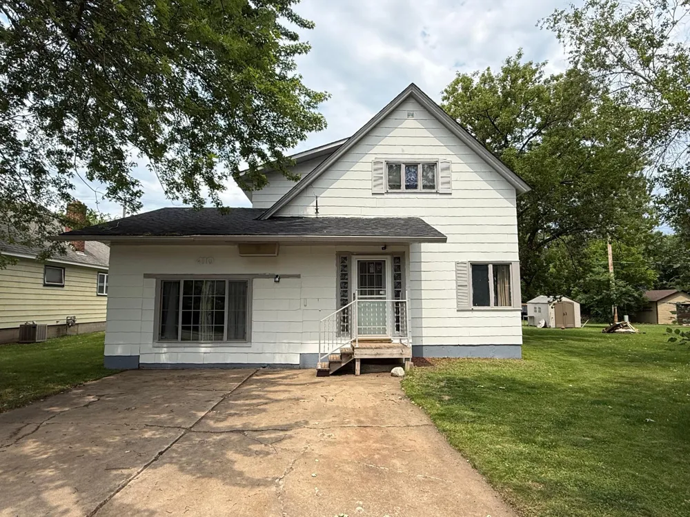 410 W 2nd Avenue Keewatin, MN 55753