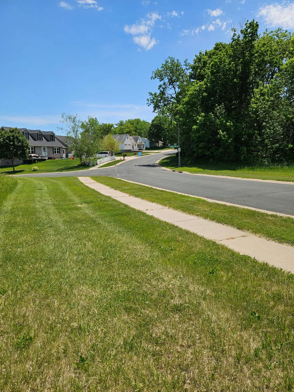 141 Hillwood Drive Lake City, MN 55041