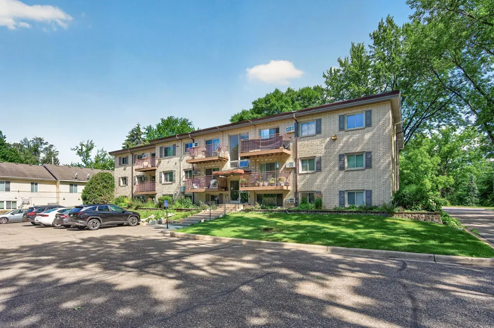240 Wentworth Avenue W #306 West Saint Paul, MN 55118
