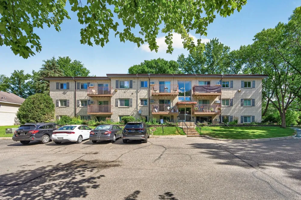 240 Wentworth Avenue W #306 West Saint Paul, MN 55118