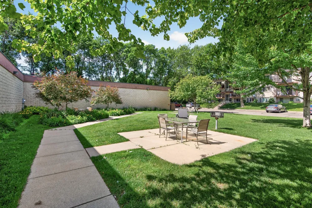240 Wentworth Avenue W #306 West Saint Paul, MN 55118