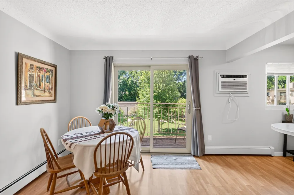 240 Wentworth Avenue W #306 West Saint Paul, MN 55118