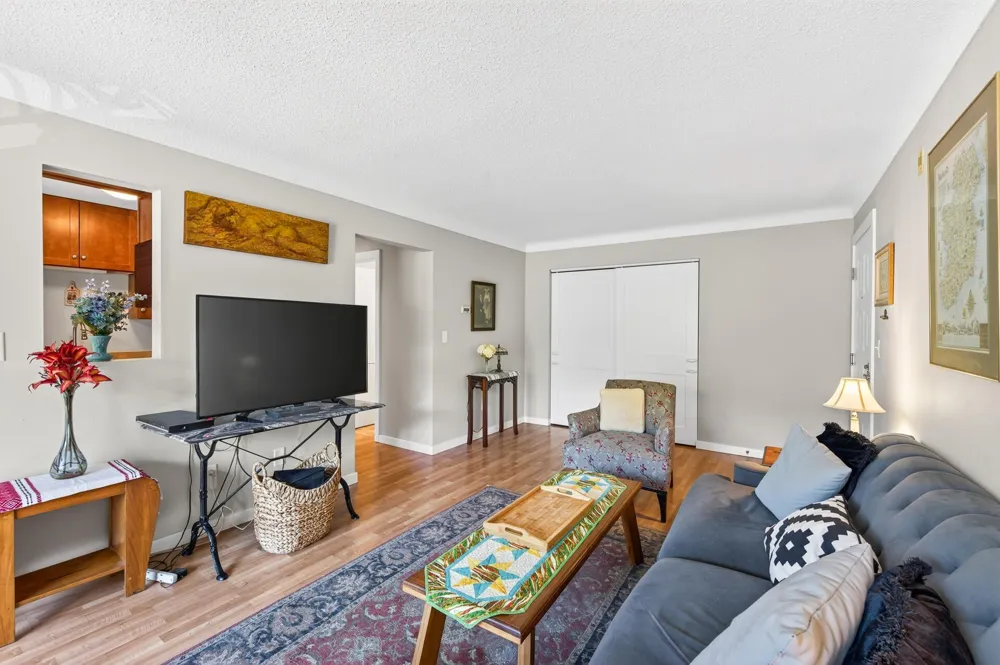 240 Wentworth Avenue W #306 West Saint Paul, MN 55118