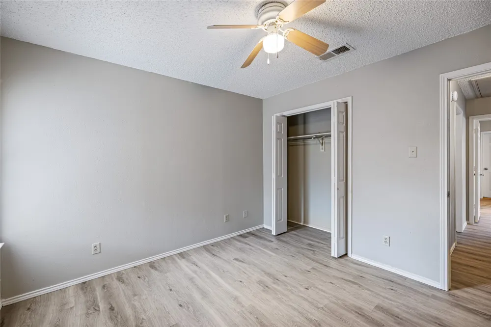 321 Gardenview Street Denton, TX 76207