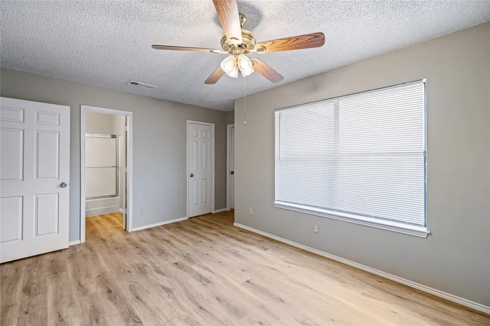 321 Gardenview Street Denton, TX 76207