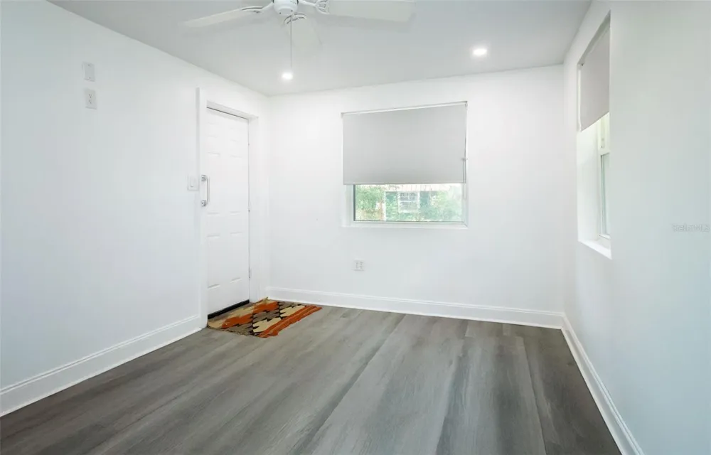 900 KENTUCKY BOULEVARD Eustis, FL 32726