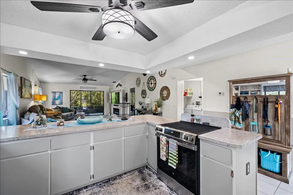 6653 RIVER RUN BOULEVARD #6653 Weeki Wachee, FL 34607