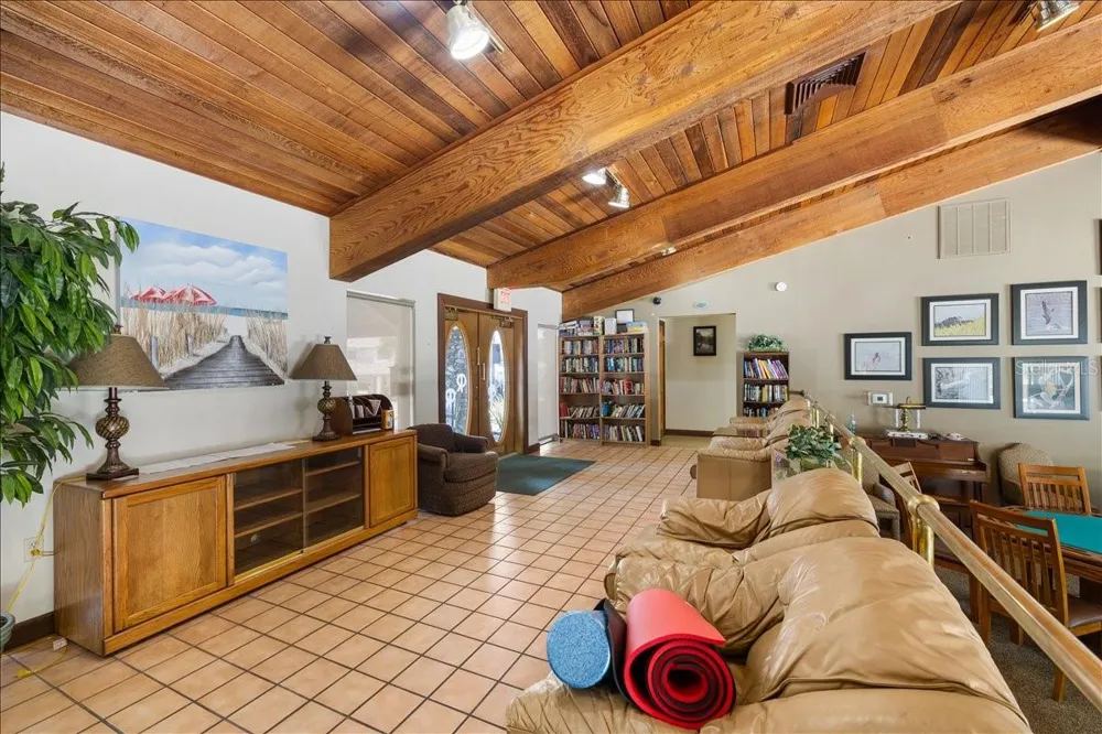 6653 RIVER RUN BOULEVARD #6653 Weeki Wachee, FL 34607