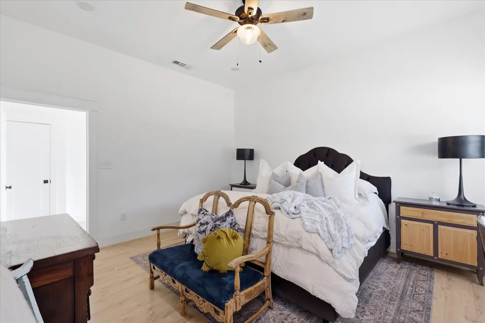 596 County Road 4668 Rhome, TX 76078