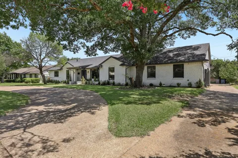 4326 Mendenhall Drive