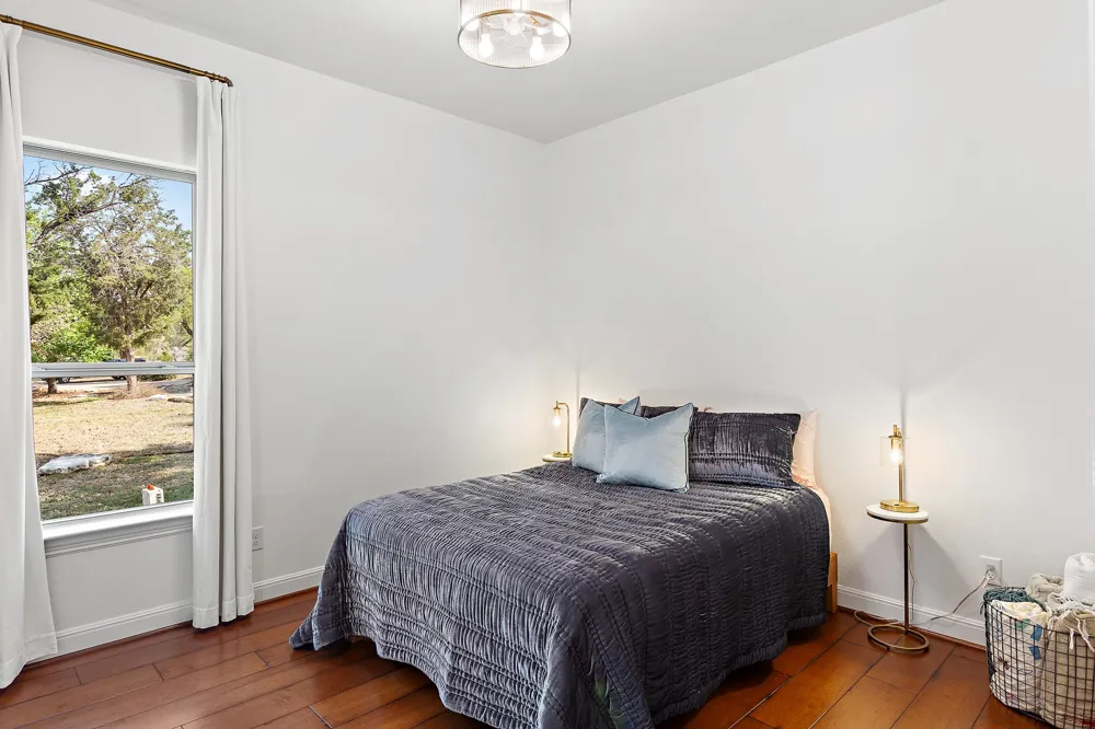 1165 Flint Rock Loop Driftwood, TX 78619