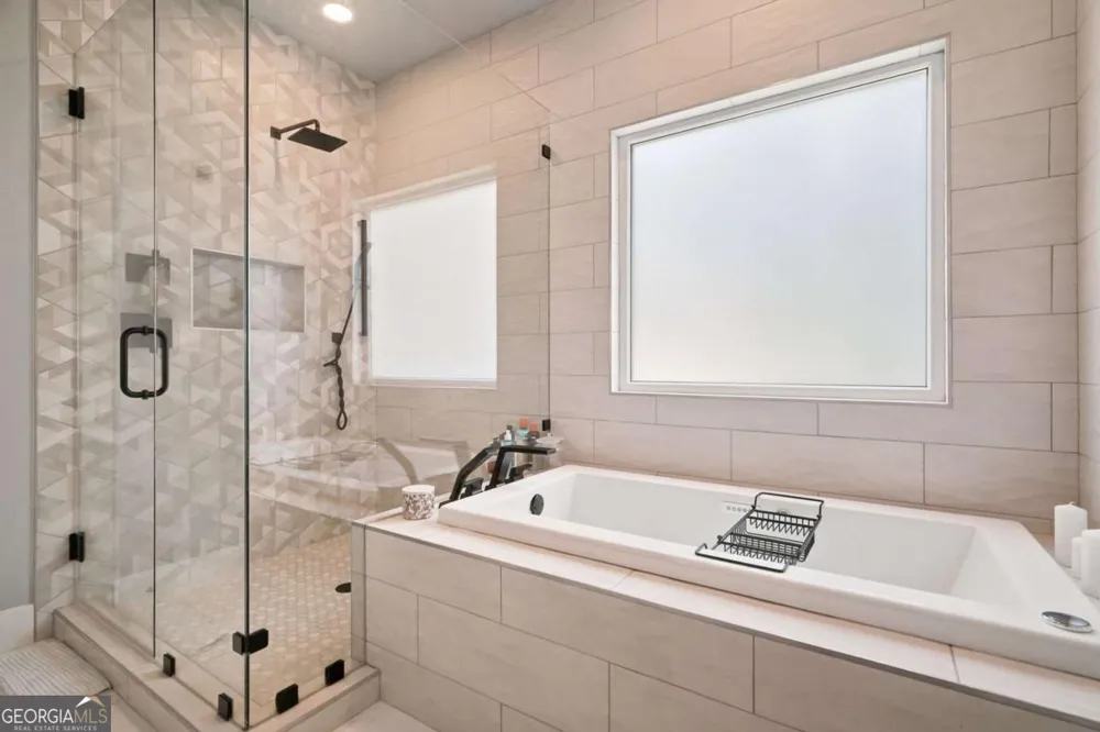 5545 Our RD Oakwood, GA 30566