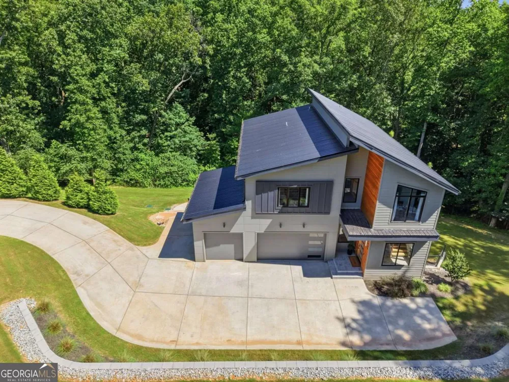 5545 Our RD Oakwood, GA 30566