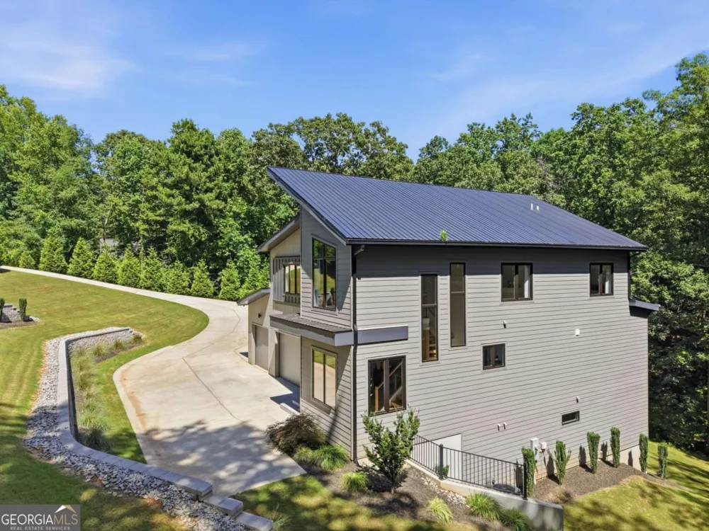 5545 Our RD Oakwood, GA 30566