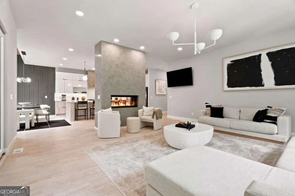 5545 Our RD Oakwood, GA 30566