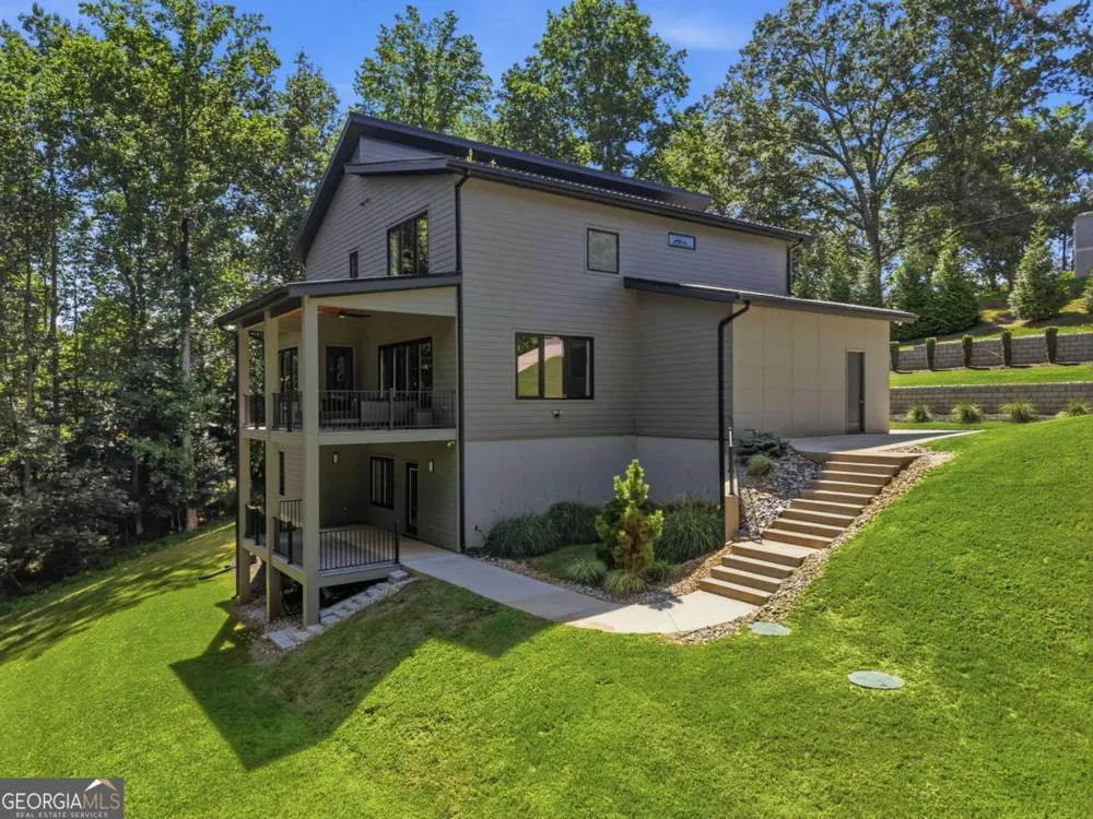 5545 Our RD Oakwood, GA 30566