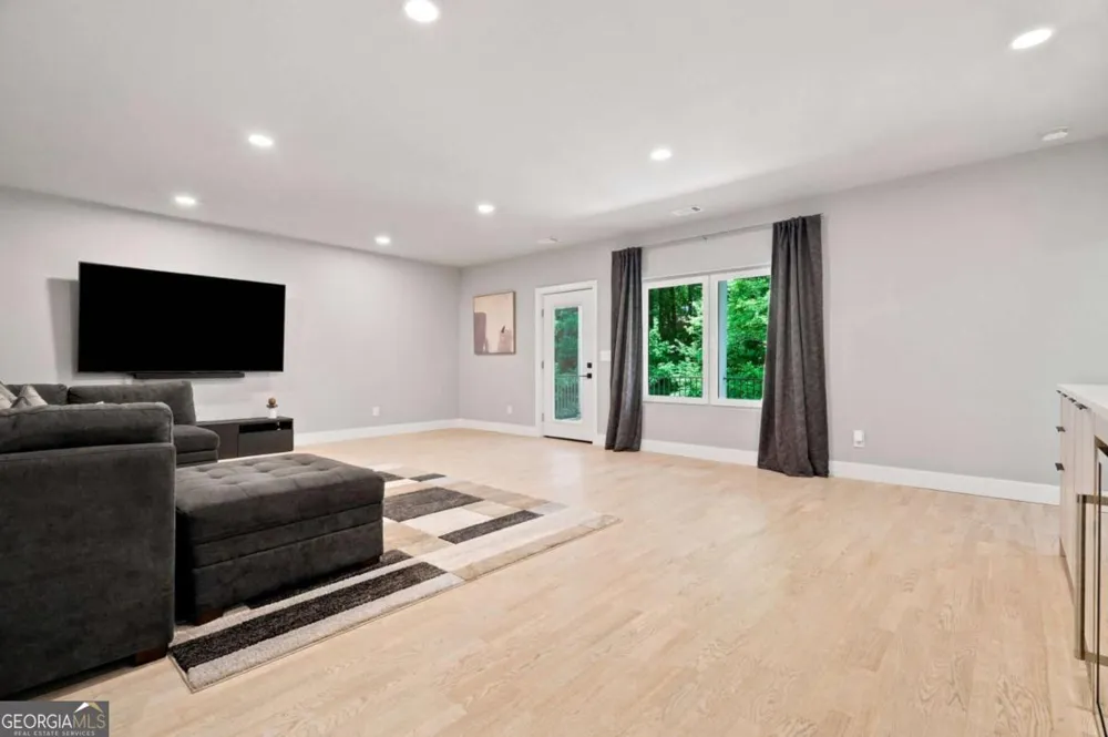 5545 Our RD Oakwood, GA 30566