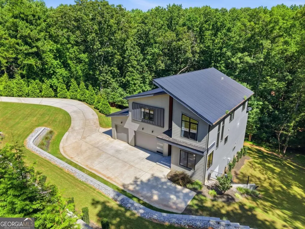 5545 Our RD Oakwood, GA 30566
