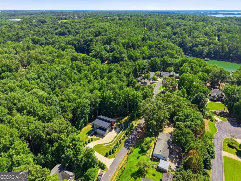 5545 Our RD Oakwood, GA 30566