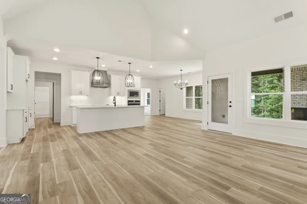 299 Cammie WAY Williamson, GA 30292