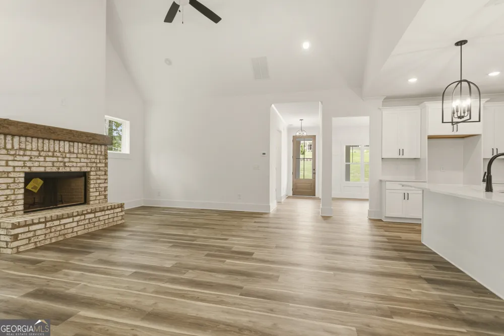 299 Cammie WAY Williamson, GA 30292
