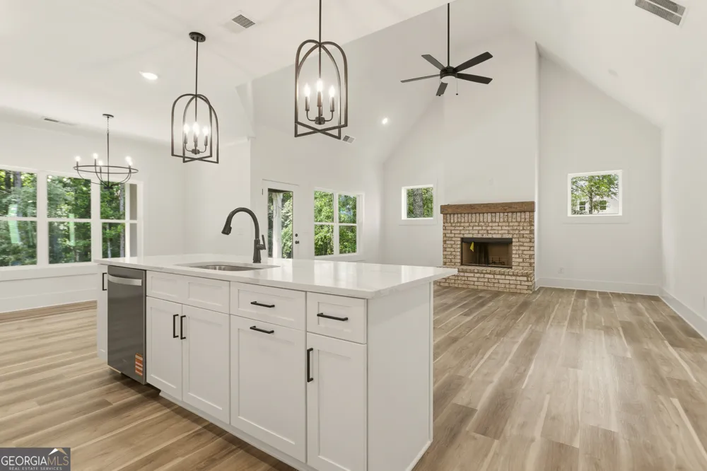 299 Cammie WAY Williamson, GA 30292