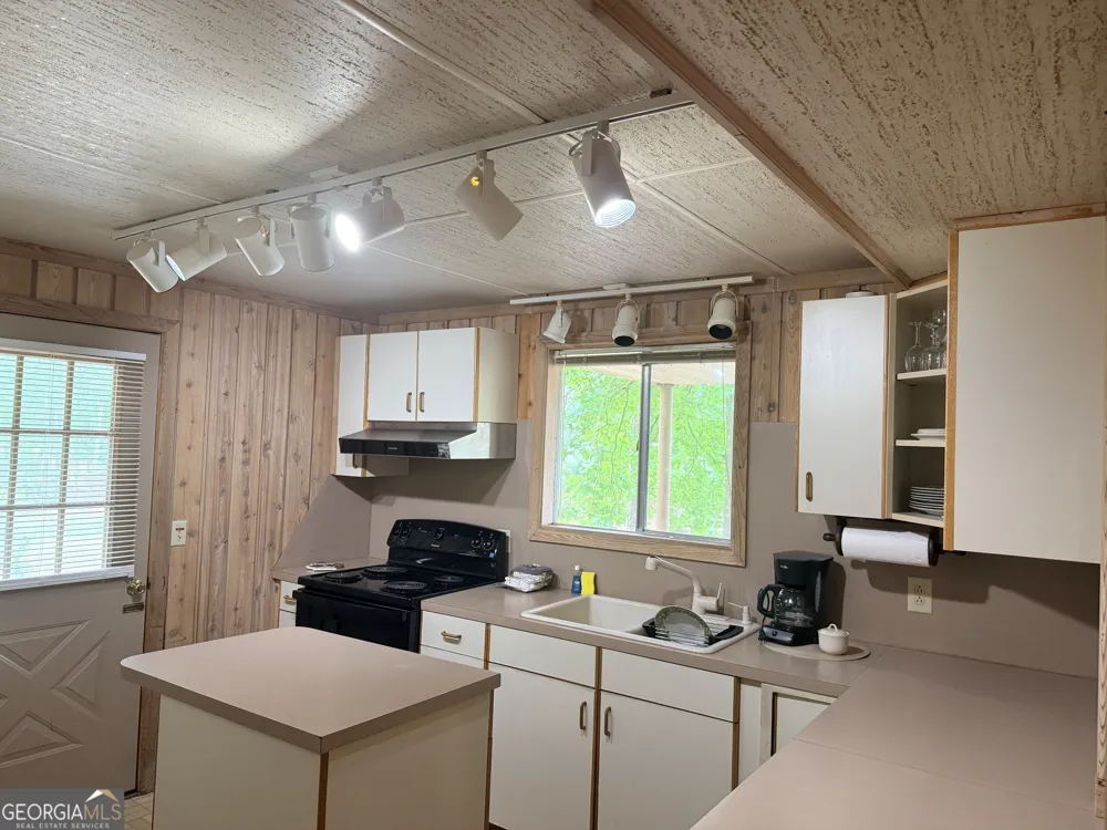 75 Alpine DR Pine Mountain, GA 31822