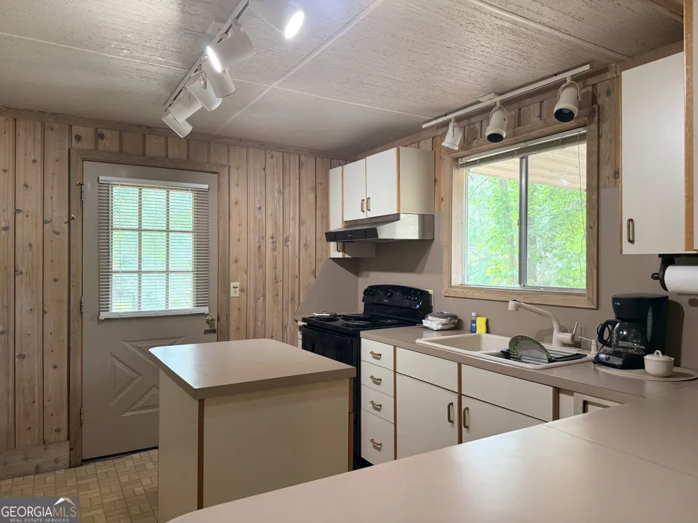 75 Alpine DR Pine Mountain, GA 31822