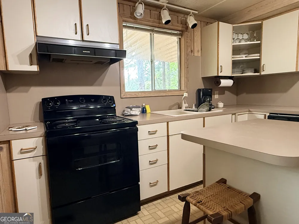75 Alpine DR Pine Mountain, GA 31822